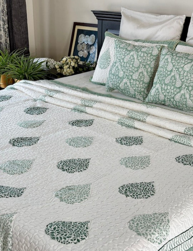 Blossom Handblocked Printed Quilted Bedcover With 2 Pillow Covers