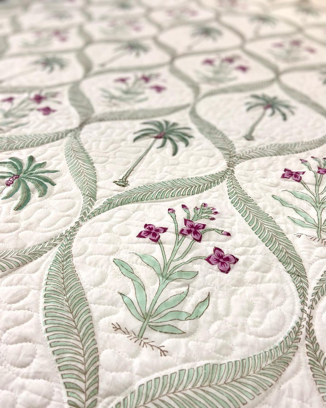 Bedcover With 2 Pillow Covers 